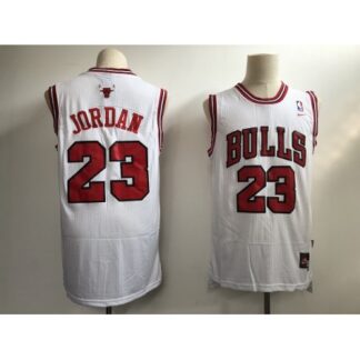 Men's Chicago Bulls #23 Michael Jordan White Stitched Jersey EKK7